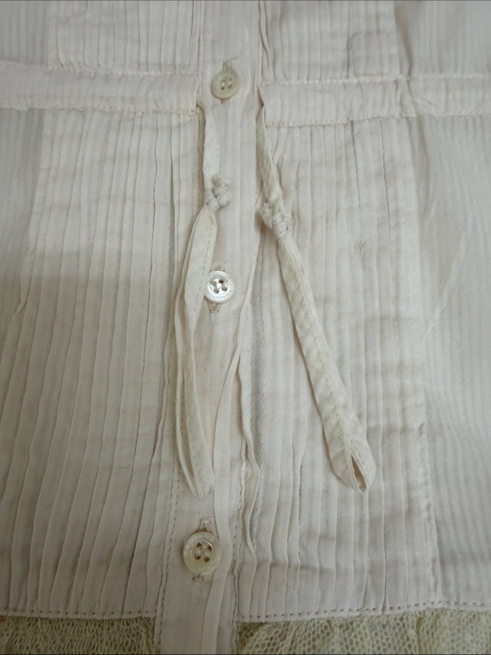 Max Mara Cream Short-Sleeve Button Front Top with Tulle Hem - Picture 4 of 9